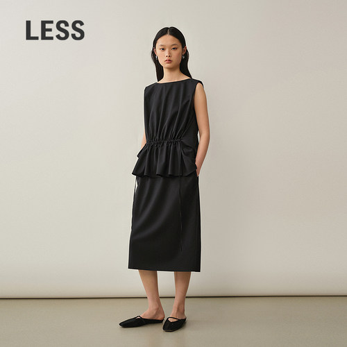 LESS多面小黑裙一字领
