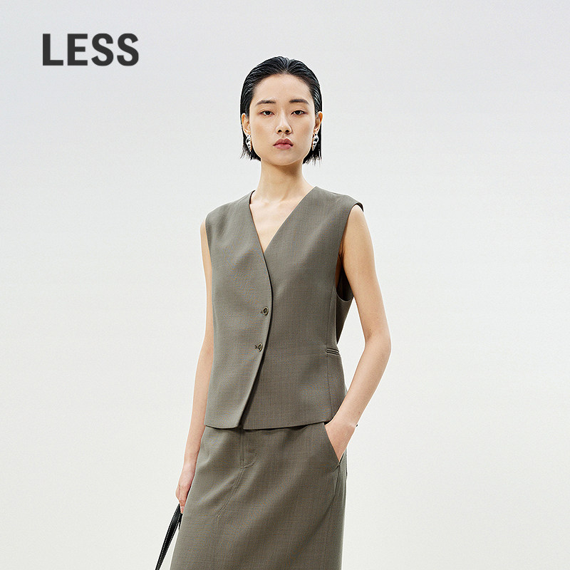 LESS夏绵羊毛通勤休闲简约职场驼色西装短款马甲女2P55103
