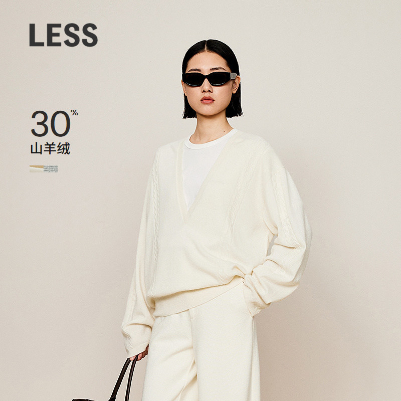 LESS冬深V领时尚舒适毛针织衫女休闲优雅含羊绒套头毛衫2O03