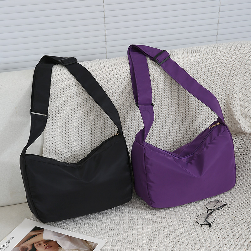 女包旅行包爬山户外运动包包