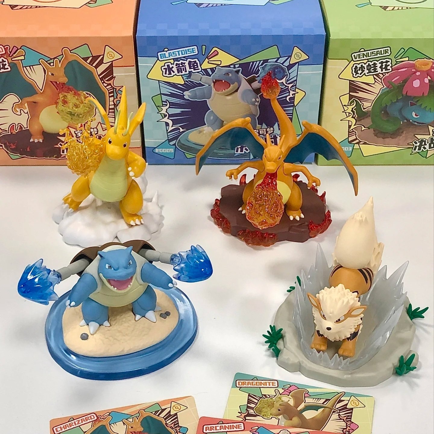 宝可梦正版手办决战时刻神兽盲盒喷火快龙风速狗摆件场景pokemon