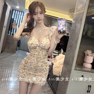 【TiTi美少女】秋冬纯欲性感碎花系带荷叶边短裙抽褶皱雪纺连衣裙