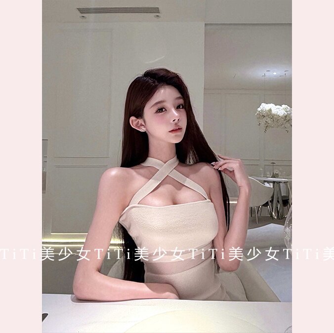 【TiTi美少女】纯欲风性感交叉露肩设计感包臀无袖针织连衣裙短裙