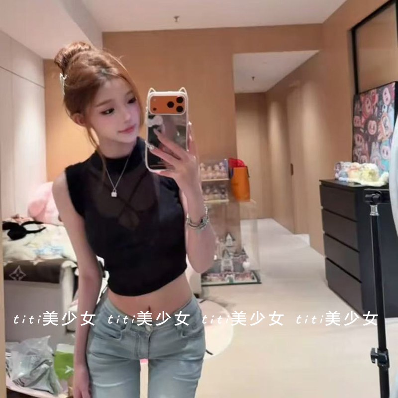 背心T恤内搭+交叉内衣女
