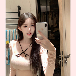 【TiTi美少女】粉色纯欲显身材性感U领显胸紧身显瘦长袖T恤上衣