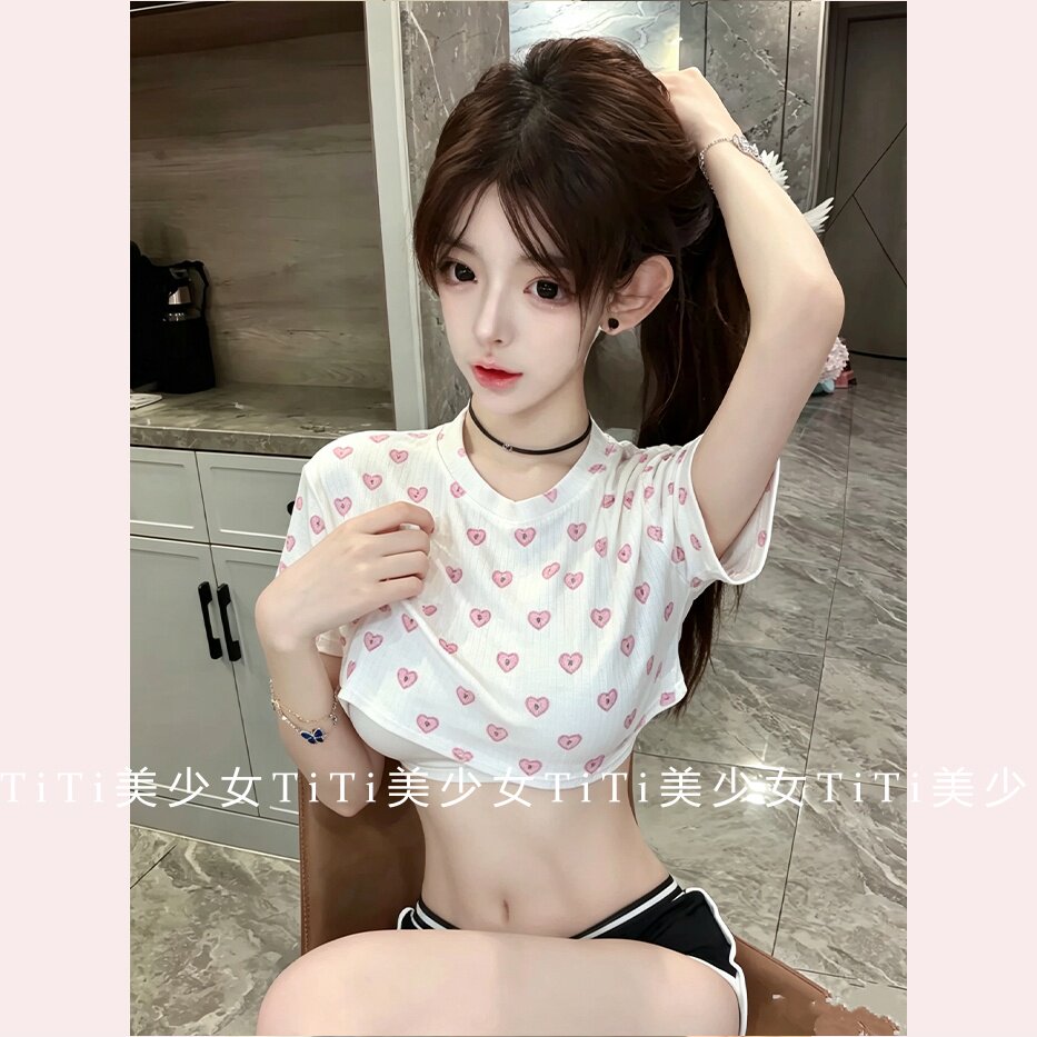 【TiTi美少女】纯欲风性感爱心印花短上衣女装设计感辣妹减龄t恤