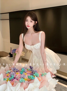 【TiTi美少女】纯欲蕾丝花边系带吊带连衣裙女春白色收腰a字短裙