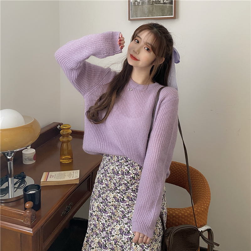 Real price ~ sweet gentle wind pure color knitted sweater + slim and retro floral hip skirt