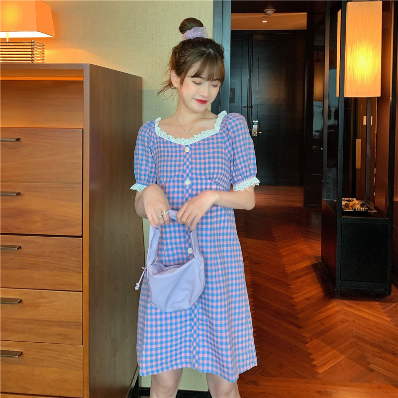 Real price ~ summer girl super fairy sweet stitching lace edge square collar waist Check Dress