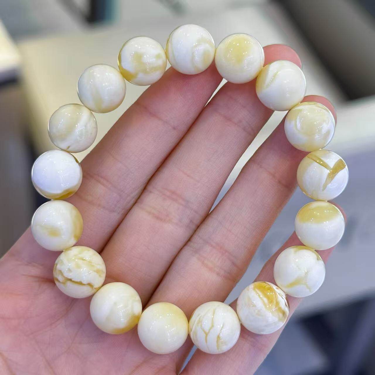 正品天然俄料精品白花蜡蜜蜡11mm圆珠手串女款文玩时尚珠宝饰品