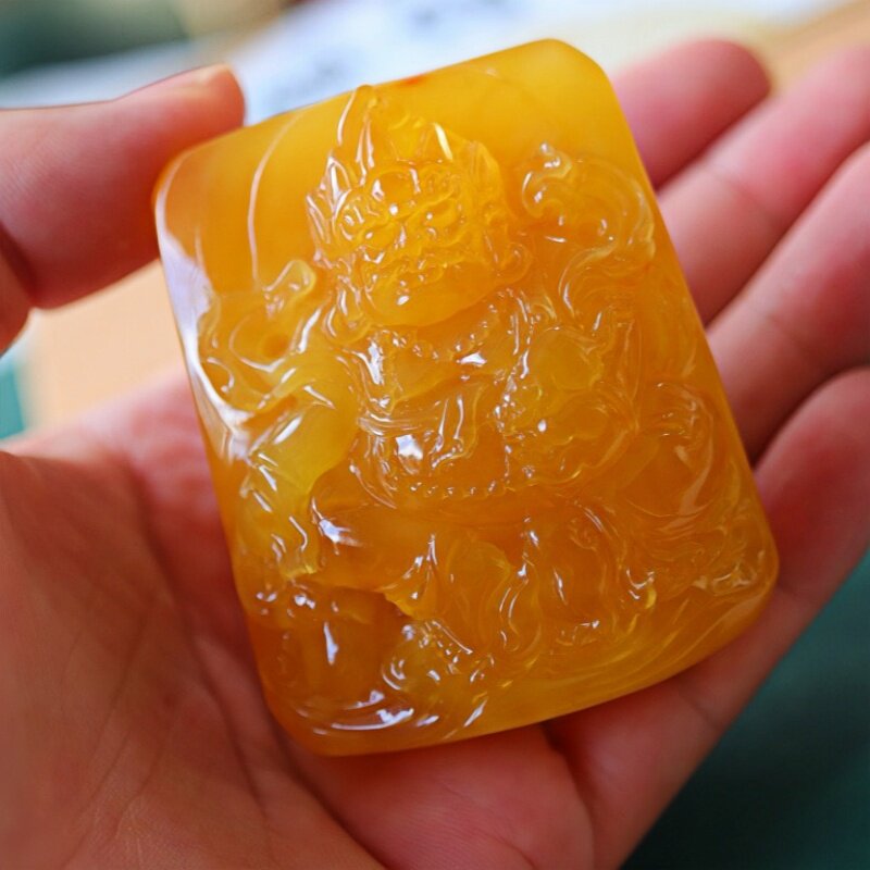 正品天然俄料精品鸡油黄蜜蜡 黄财神 浮雕吊坠文玩工艺珠宝饰品