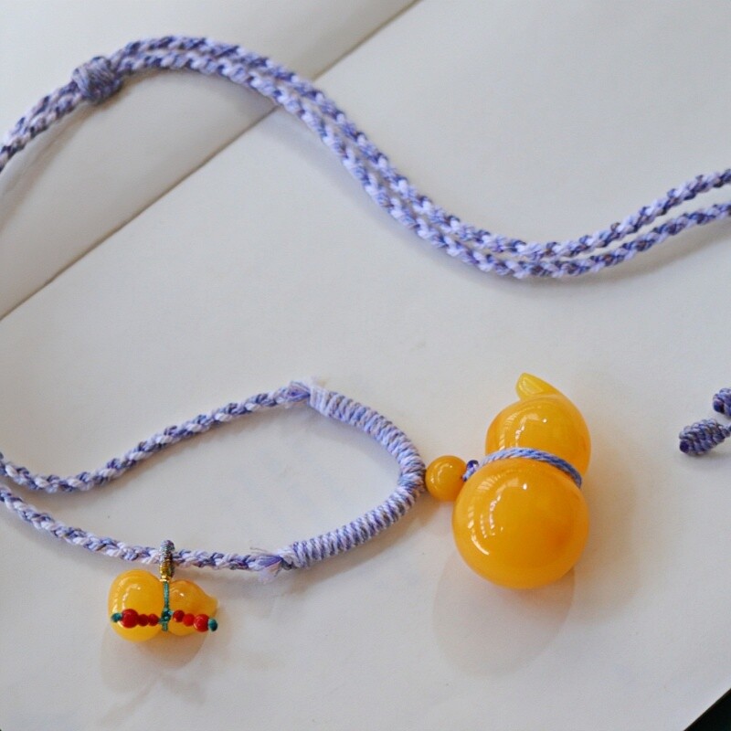 正品天然俄料精品原矿鸡油黄蜜蜡立体葫芦小吊坠挂件文玩珠宝饰品