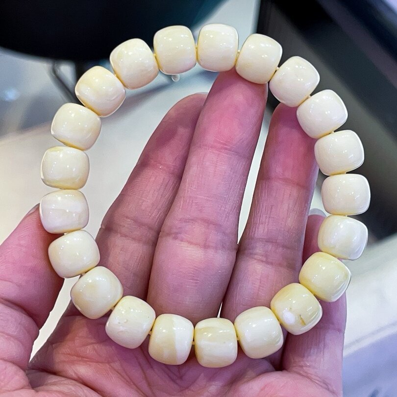 正品天然俄料高品质奶白蜡蜜蜡10.6mm老型手链女款文玩珠宝饰品