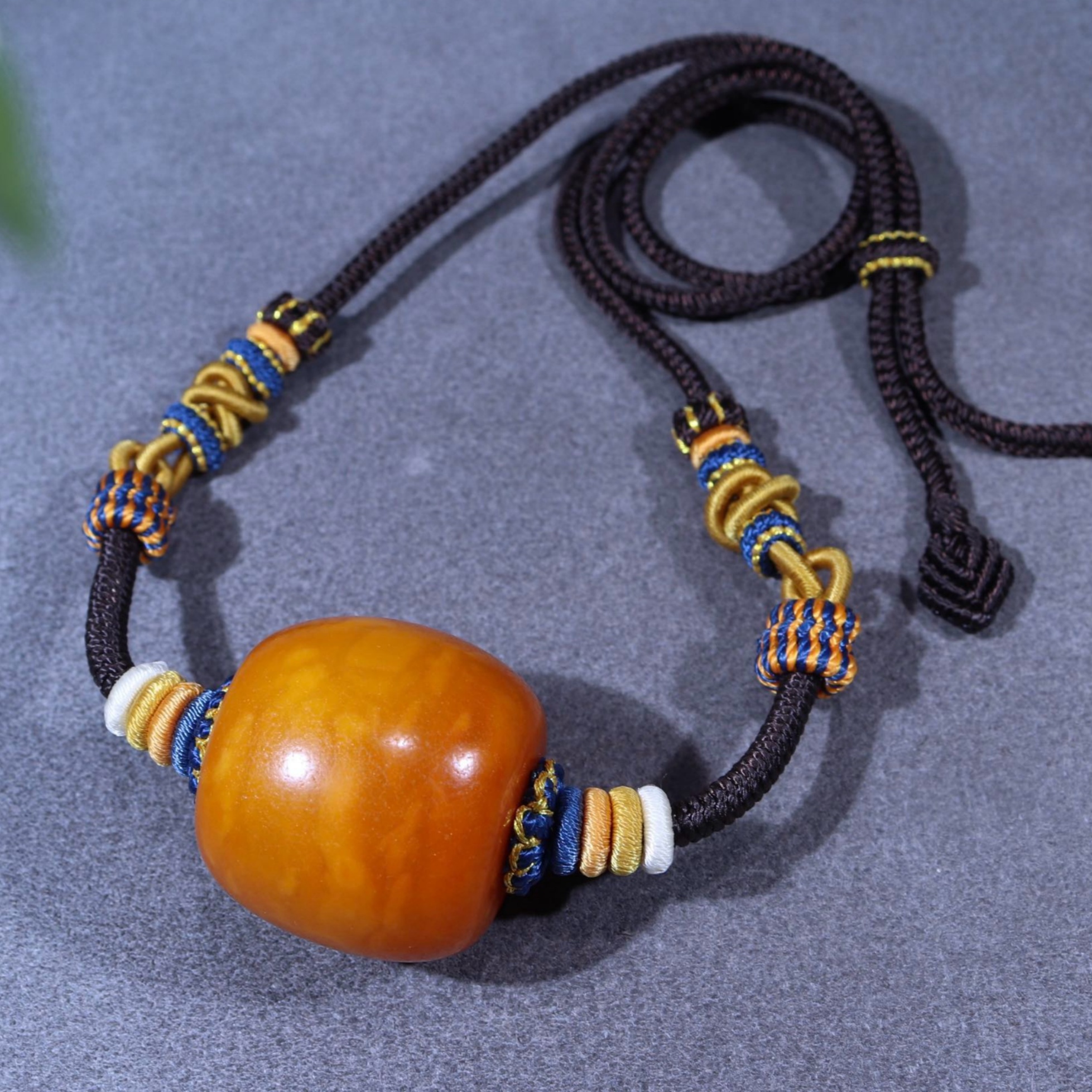 正品天然精品西亚老蜜蜡马蹄珠桶珠锁骨链男女款文玩时尚珠宝饰品