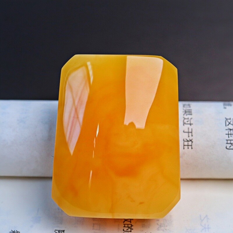 正品天然乌料焦皮料鸡油红蜜蜡 无事牌 吊坠文玩孤品收藏珠宝饰品