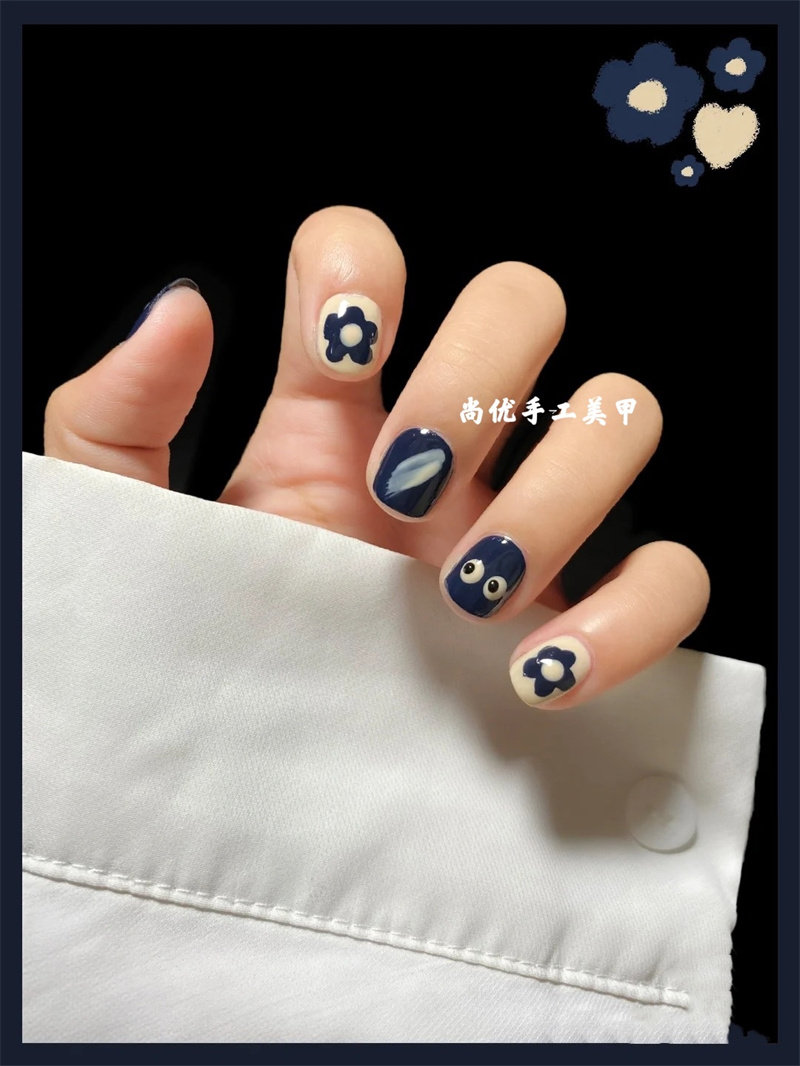 小红书成品甲片可爱涂鸦美甲蓝纯手工假指甲片穿戴甲显白持久环保