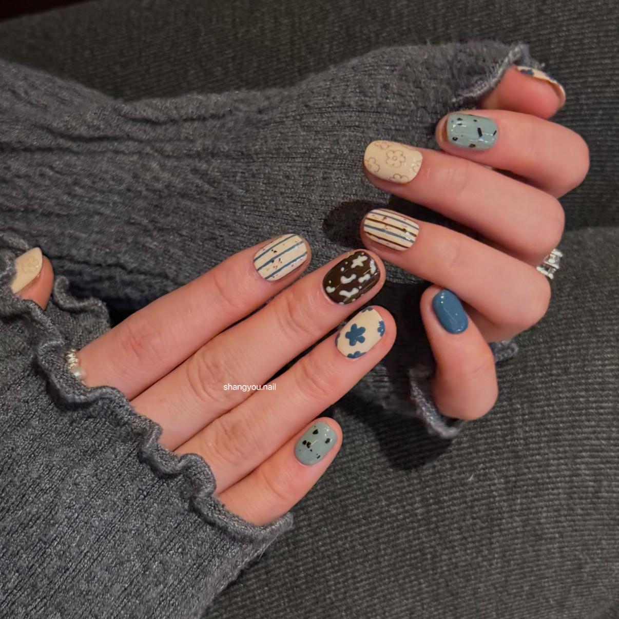 手工穿戴甲小众雾蓝撞色成品甲片