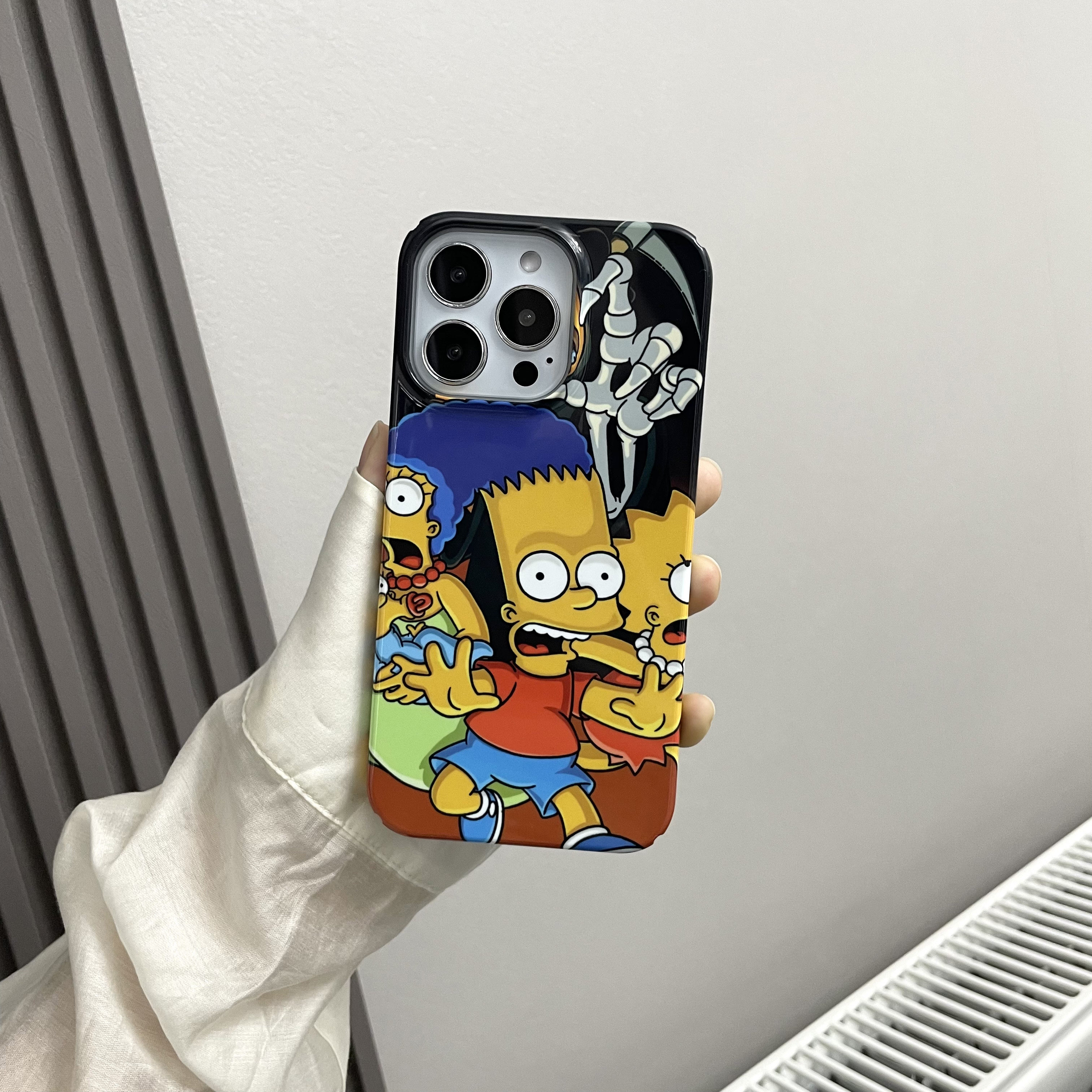 个性创意辛普森适用iPhone16Pro手机壳15/14ProMax全包12/13/XR/XS磨砂8/7plus精孔13