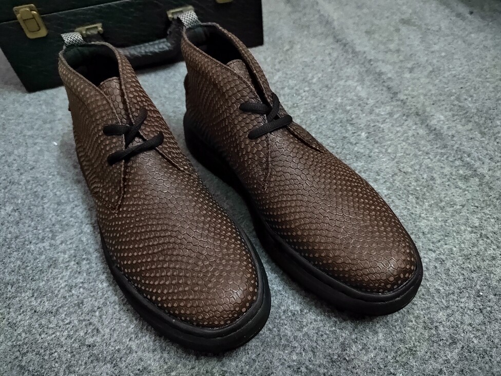 正品低价男鞋高帮皮鞋42码头层高帮鞋