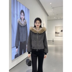 条纹毛领连帽外套女冬季新款加厚小个子短款保暖休闲棉衣