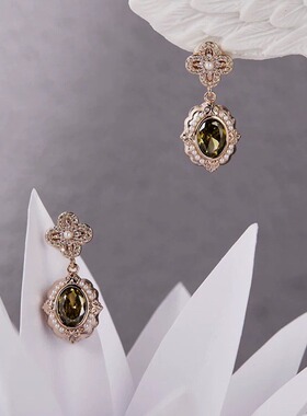 925银针法式复古中古轻奢绿色锆石四叶草耳钉女华丽富贵高级耳环