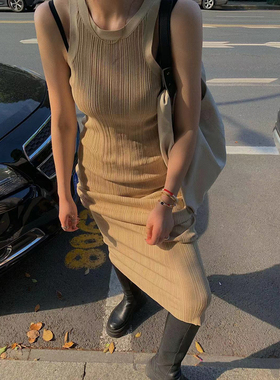 阿树家 米色毛织无缝连衣裙