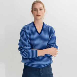 MOONDAL 韩版设计师小众条纹毛衣女2025秋冬季落肩宽松V领针织衫