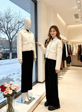 2025秋冬欧美风短款酷飒时髦超A翻领轻薄款宽松口袋棉服QD82376