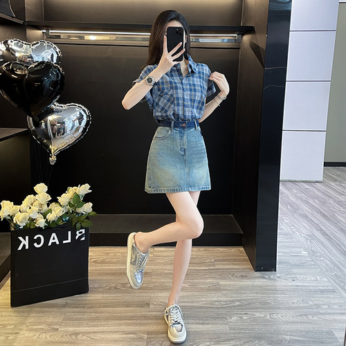 格子衬衫牛仔短裙休闲套装