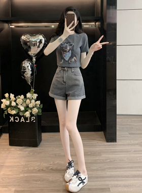 灰色休闲套装女夏季小个子卡通短袖牛仔短裤两件套减龄穿搭一整套