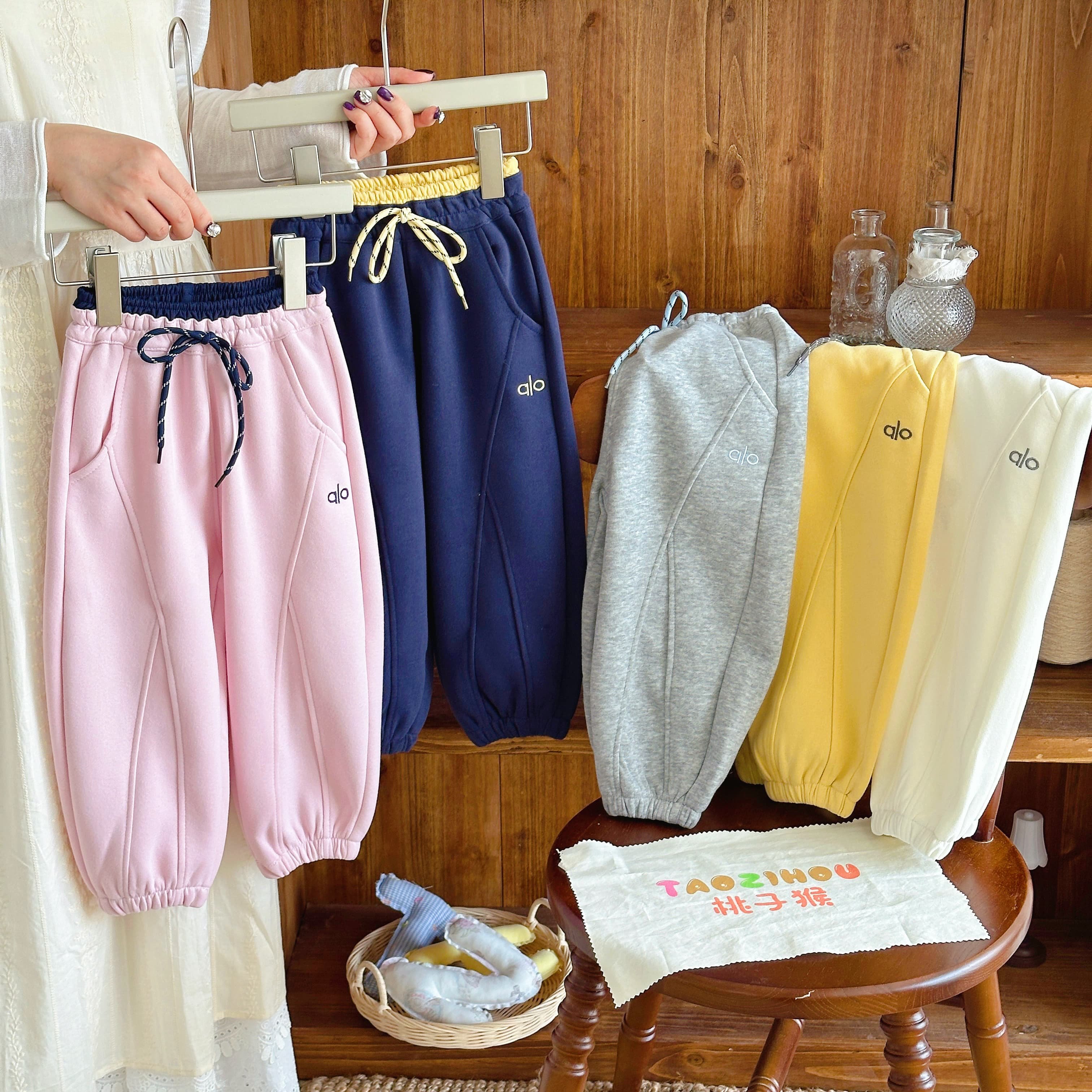 25年秋冬款男女童拼腰绣字母不加绒卫裤HQ25705【不加单】,童装/婴儿装/亲子装,其它,淘宝优惠券,粉丝福利购,淘宝优惠卷