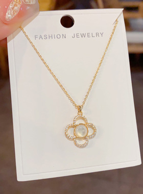 甜美气质时尚简约镂空贝母四叶花吊坠项链个性轻奢高级百搭锁骨链