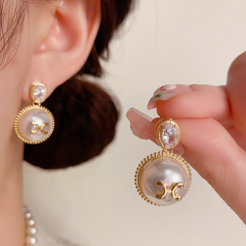 时尚百搭珍珠双C耳坠女小众轻奢高级感s925银针耳钉优雅气质耳环