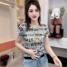 2025夏季新款时尚妈妈装圆领短袖T恤女百搭洋气减龄字母印花上衣