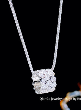 卡娜米娜 精致时尚微镶锆石蜂巢项链 欧美轻奢气质高级感锁骨链女