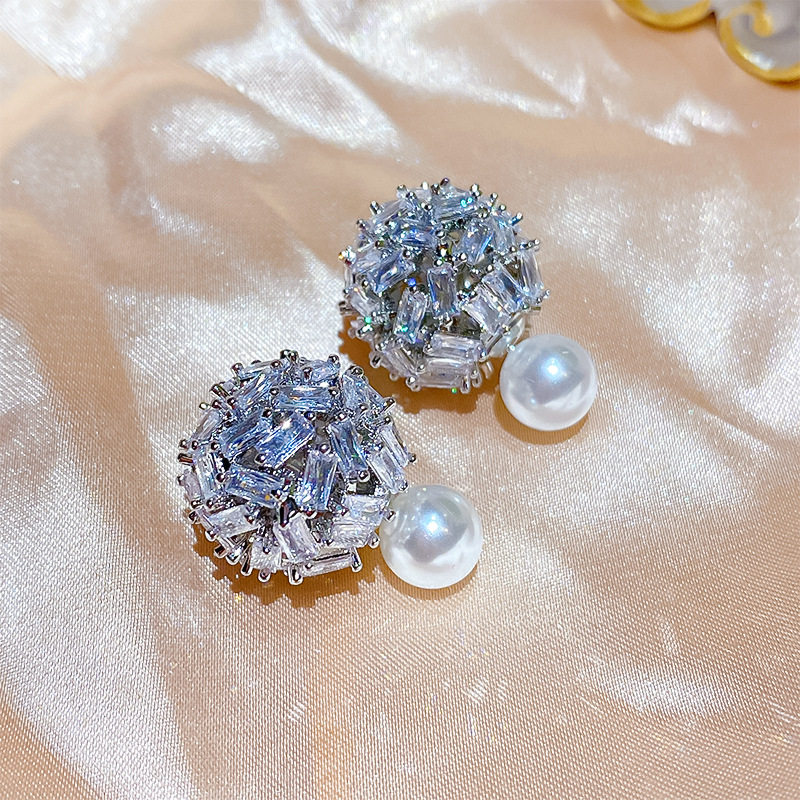 欧美设计感精致爆闪珍珠锆石球球耳钉 银针高级感轻奢气质耳环