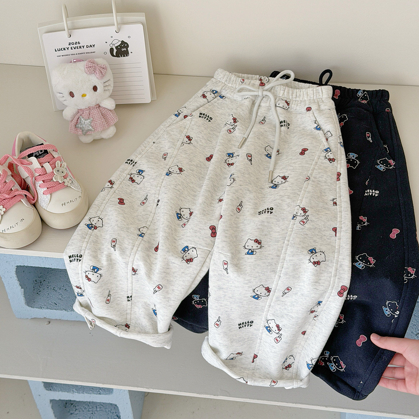 女童裤子春装2026新款女宝宝纯棉阔腿裤儿童休闲卡通印花卫裤长裤