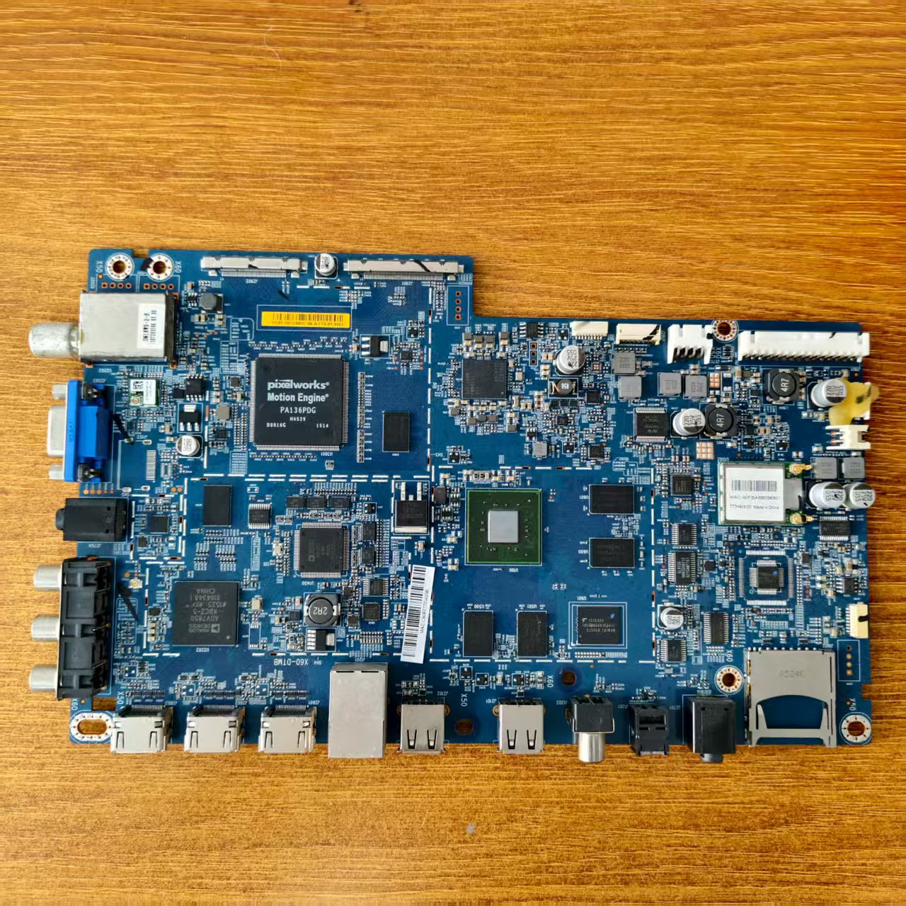 乐视LetvMax70液晶电视主板