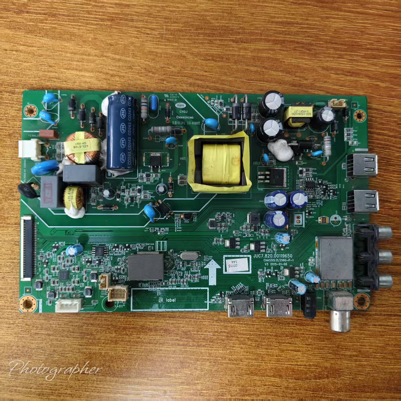 原装长虹32D2000电视主板JUC7.820.00119650配屏C320X15-E1-B测好