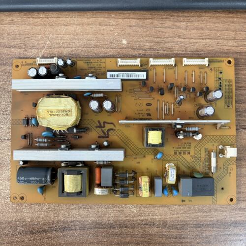 长虹3D55C2000i电源板XR7.820.23