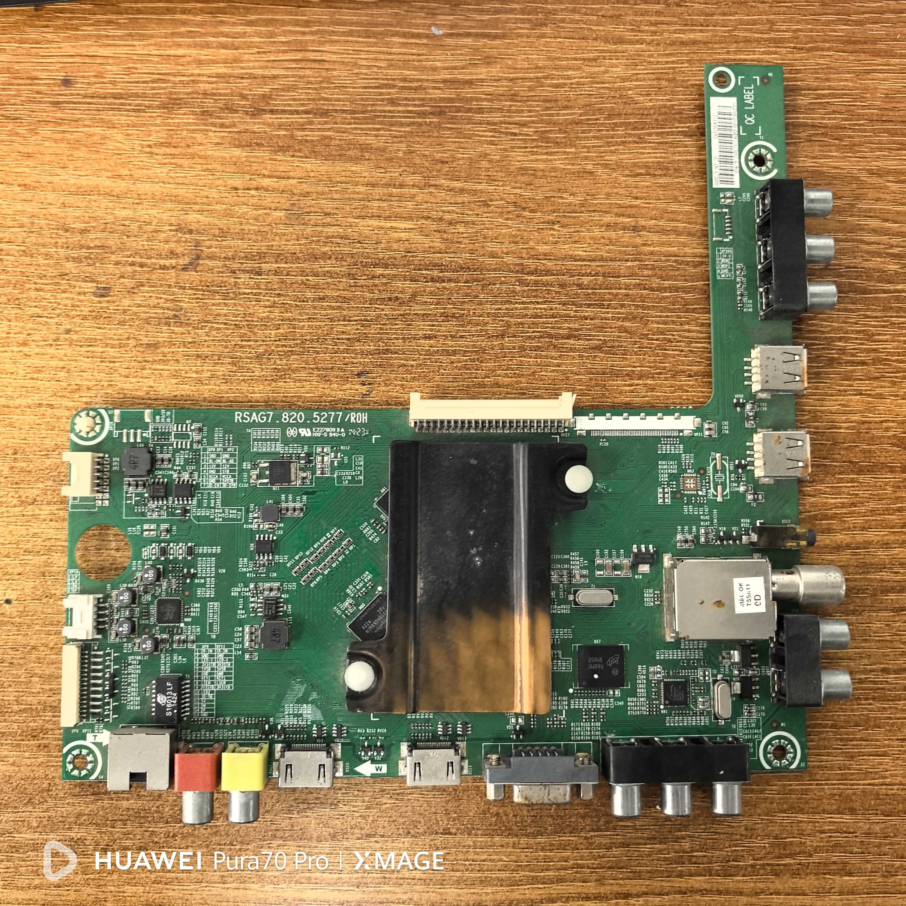 原装现货海信 LED50K20JD主板RSAG7.820.5277屏HD500DF-B01实物图
