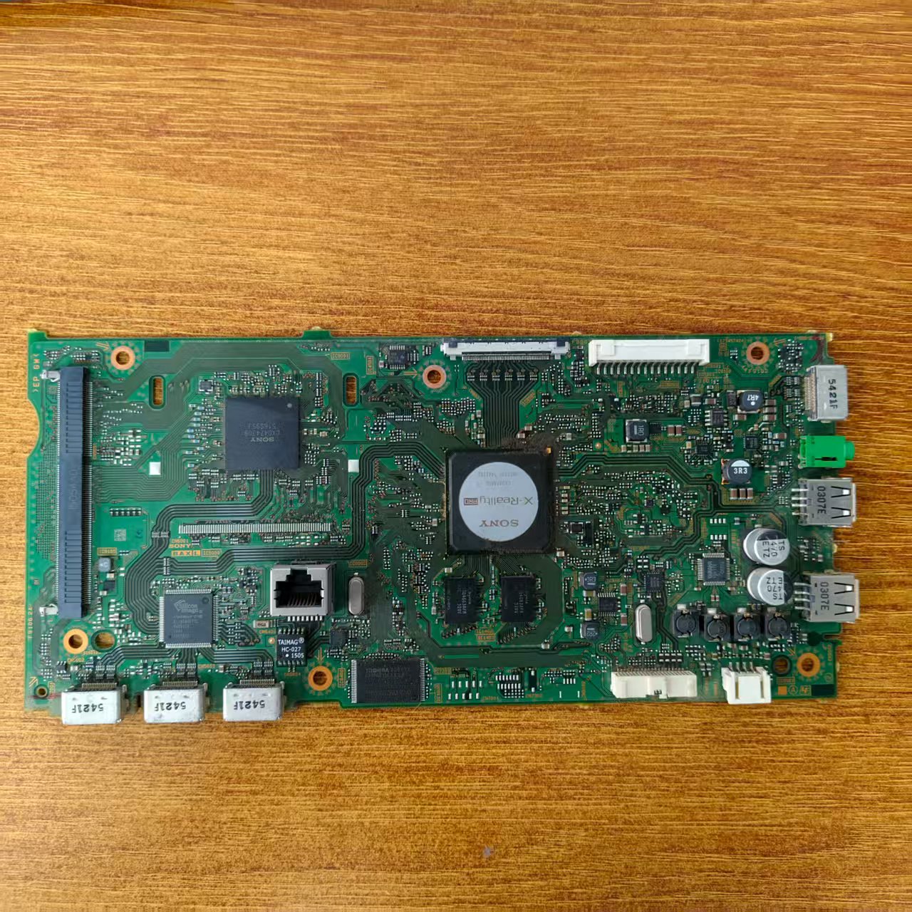 索尼KD-50W700B电视主板