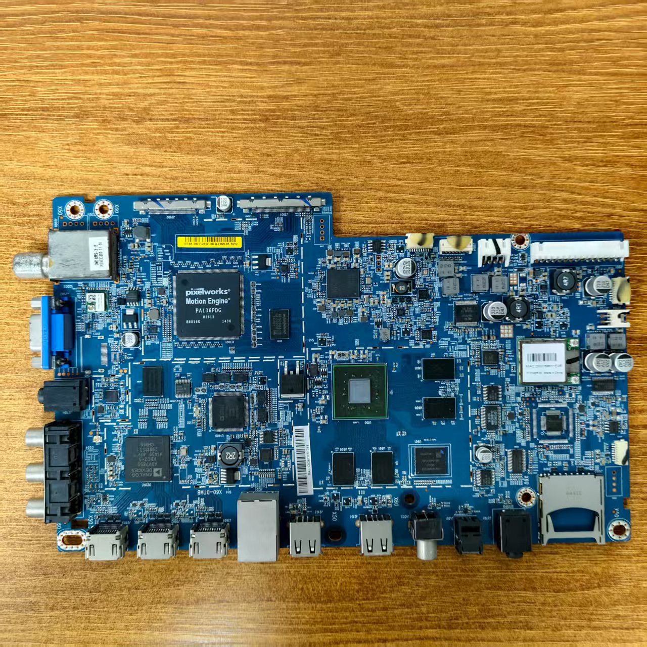 乐视MAX70液晶电视主板