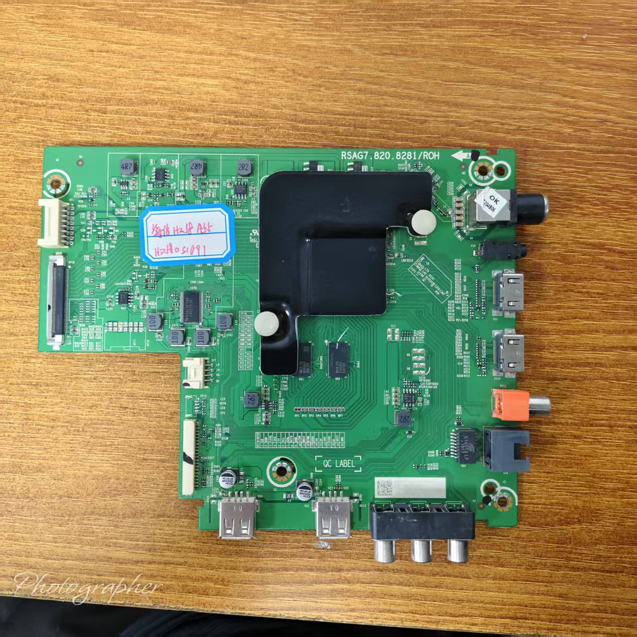 原装海信H58E3A HZ58A55主板RSAG7.820.8281配屏HD580S1U91实物图