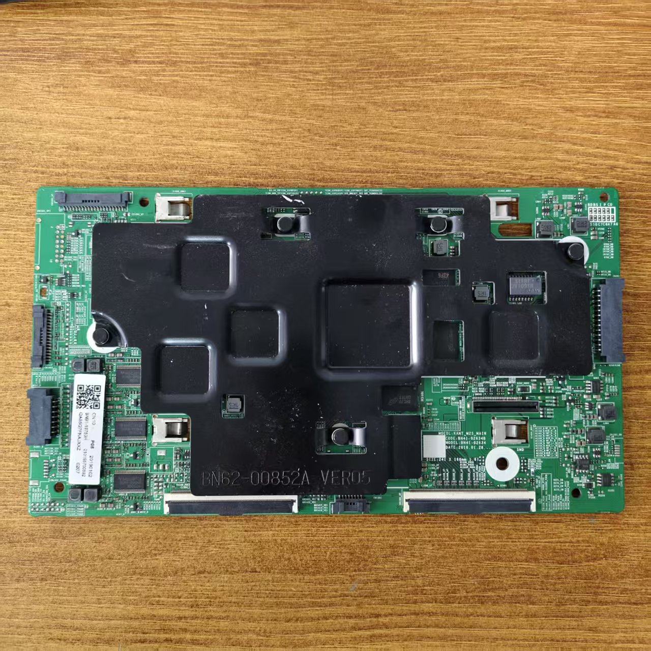 三星QA65Q7FNAJXXZ电视主板