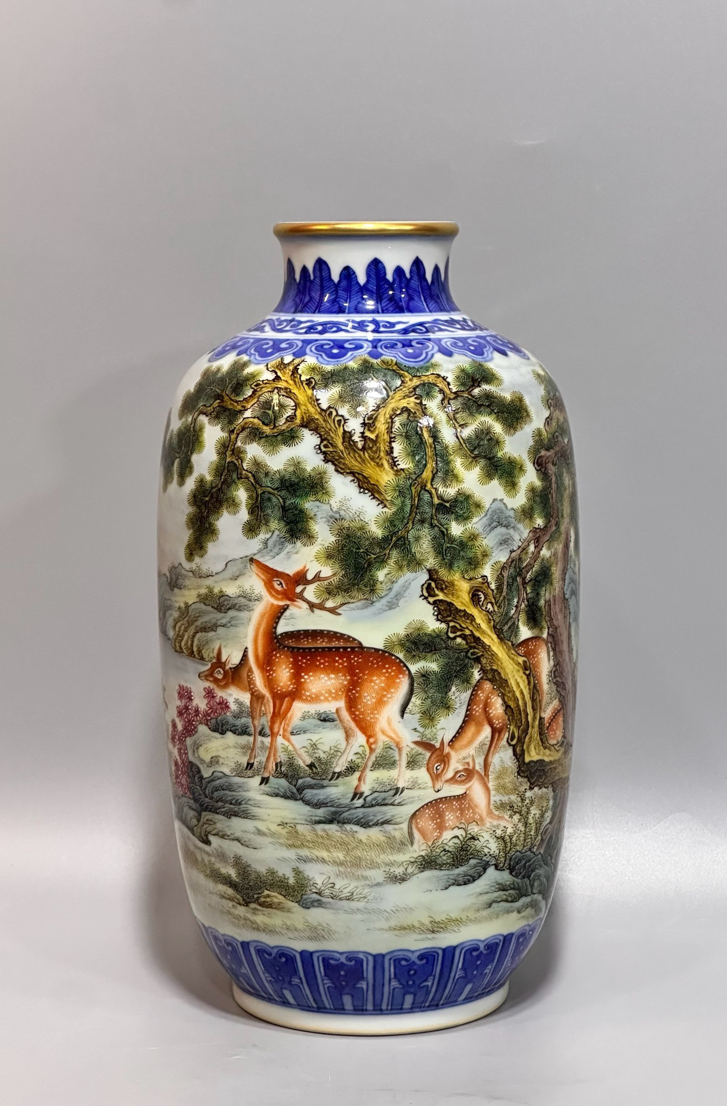 鹿花瓶 青花缠枝莲珐琅彩梅花鹿灯笼瓶