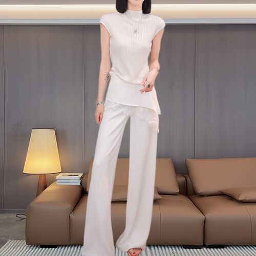 胖mm蕾丝拼接修身上衣纯色阔腿裤