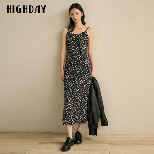 HIGHDAY轩日黑色碎花吊带连衣裙女2026春秋复古V领显瘦长裙子女