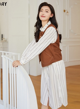 highday轩日2024早春新款休闲条纹女裙设计感两件套马夹连衣裙ins