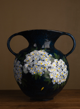 290,159,C037景德镇陶瓷插花器复古器手绘绣球花双耳花瓶鲜花花器